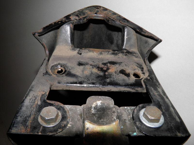 1964 PONTIAC BONNEVILLE CATALINA GP PROBOSCIS SPLIT GRILLE NOSE HOOD LATCH TOWER, US $175.00, image 6