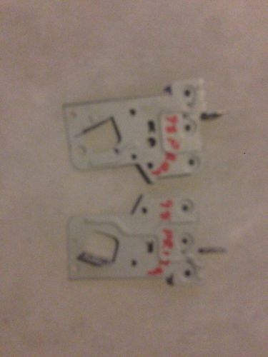 1998-1999 chevrolet prizm radio mounting bracket oem