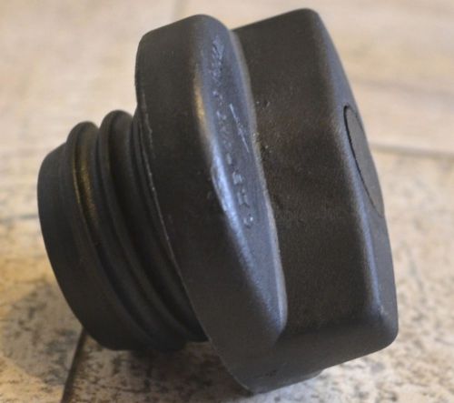 Lada niva 21214  fuel filler cap  oem 2108-1103010
