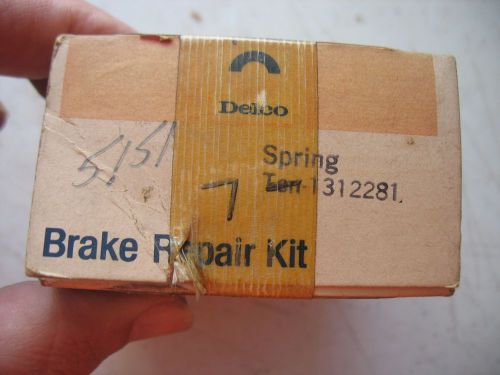 Nos original gm #1312281 corvette parking brake shoe lever spring qty 1