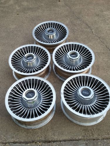 Oem vintage 1972-1979 lincoln mark and continental turbine wheels with caps