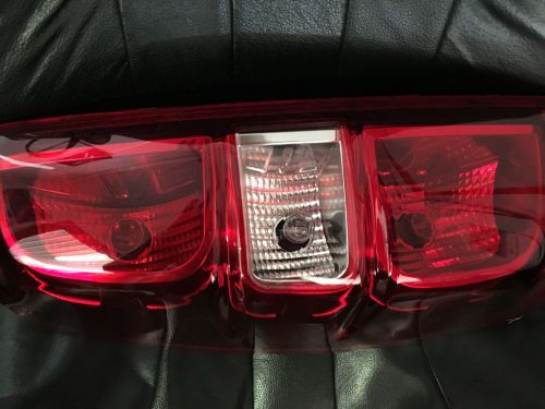 Chevy avalanche 2007-2012 driver side tail light