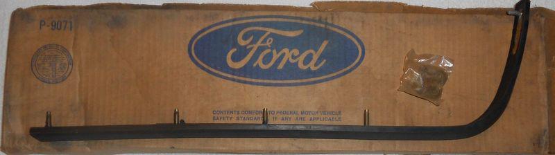 1973 nos ford ltd rear bumper pad w/ att parts oem