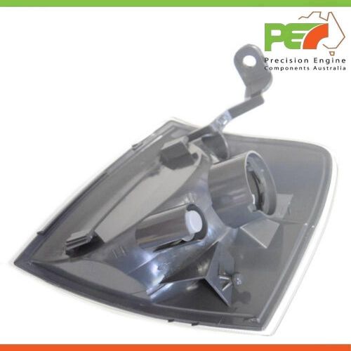 Indicator light for mazda 121 metro right 2000-2002