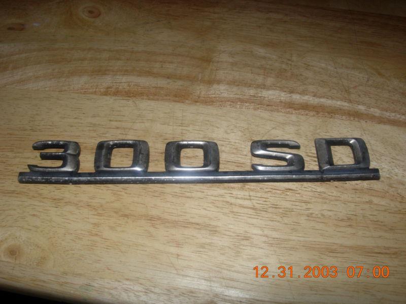 1983 mercedes benz emblem 300 turbo diesel trunk