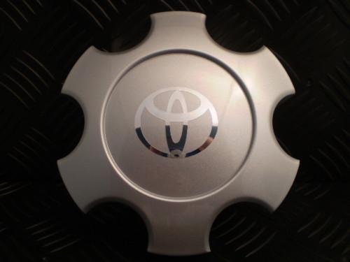 Totota tundra sequoia wheel hub center cap silver