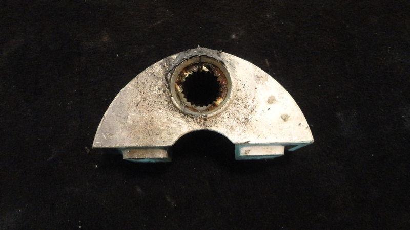 Steering yoke mount #0322860 for 1978 johnson 85hp outboard motor ~85etlr78c~