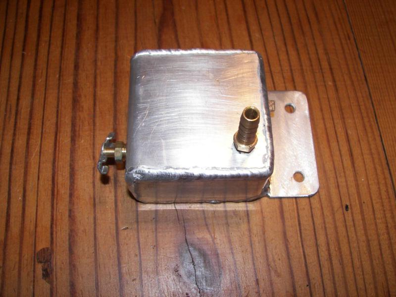 Quarter midget aluminum oil breather tank with all brass fittings