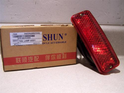 Nib dazon taillight/tail lamp assembly p/n 33701-bcco-0000 for 150 go-kart {xyz}