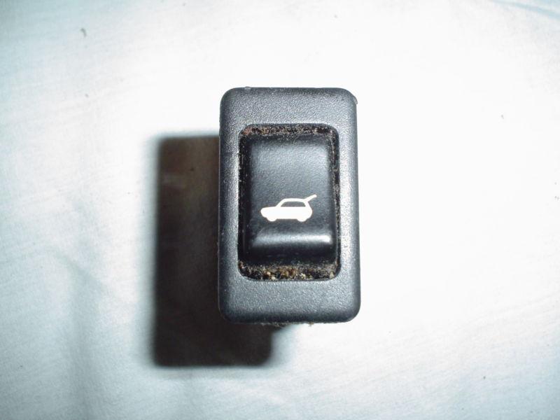 Find TRUNK RELEASE SWITCH NISSAN Pathfinder Button Factory OEM Part in
