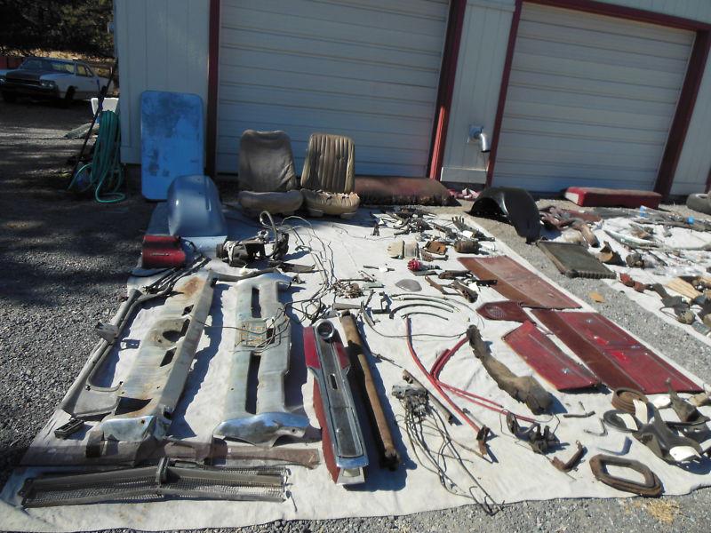 Find 66 Olds 1966 OLDSMOBILE 442/ CUTLASS AC THERMOSTATIC VACUUM SWITCH