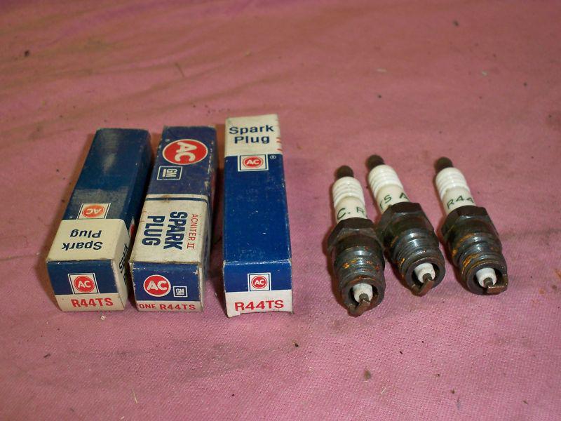 Find AC Spark Plugs R44TS 6 plugs in Potomac, Maryland, US, for US 10.00
