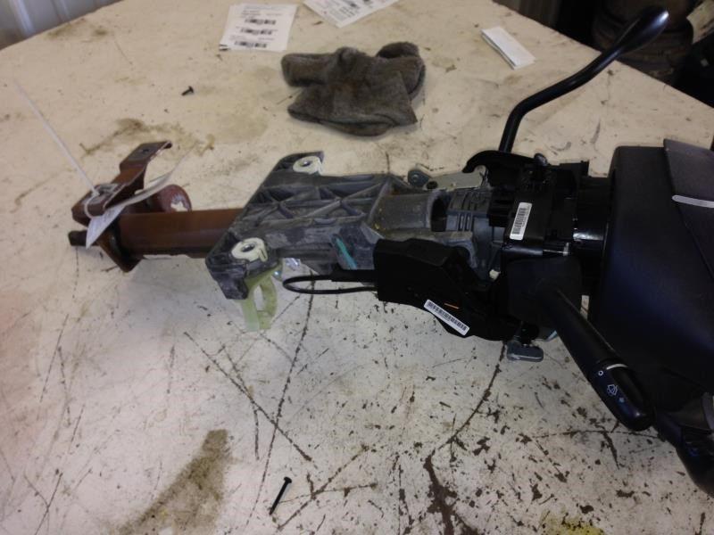 Sell 02 DODGE RAM 1500 PICKUP STEERING COLUMN in Holton, Kansas, US