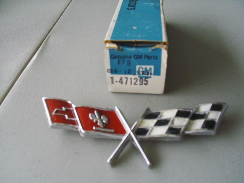 Sell NOS 1979 Corvette Gas Door Emblem 471295 with box in Rotonda West