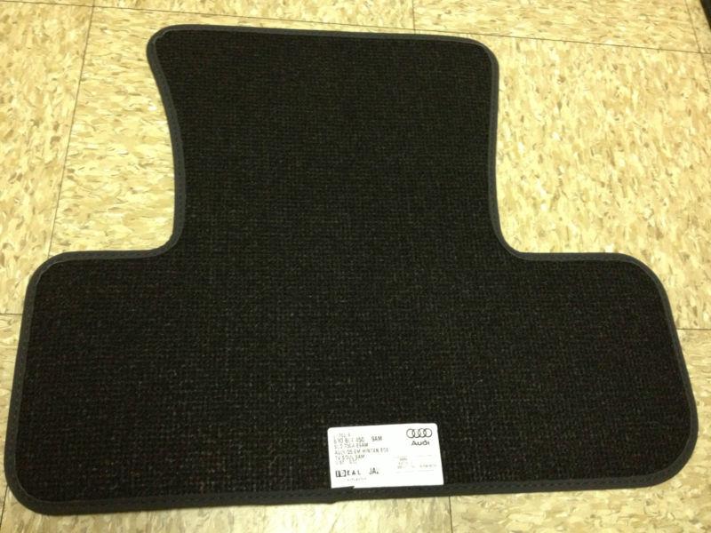 Sell GENUINE AUDI Q5 CARPET FLOOR MAT SET OF 4 2009+ BLACK in North