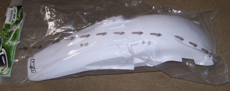 Ufo plastic rear fender white for yamaha yz 125-250 96-02