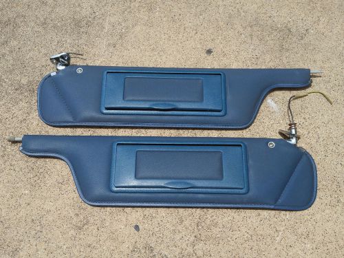 Oem vintage 1972-1979  lincoln  mark sun visors set  in dark blue