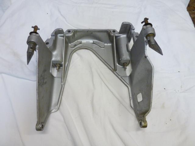 1968 MERCURY 65HP 4-CYL REAR COWL SUPPORT BRACKET MODEL 650 OUTBOARD BOAT MOTOR, US $33.99, image 5