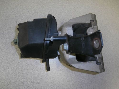 Volkswagon  audi  mk 4 jetta  1.9 tdi  passenger side right top  motor mount
