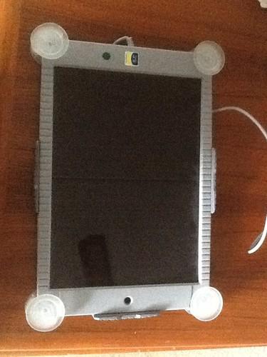 Vw solar panel battery charger