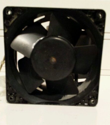 Avionics cooling fan with louvers