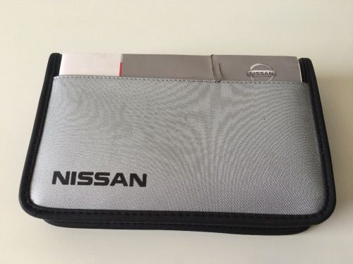 2009 nissan versa sedan oem owners manual booklets w/ case used