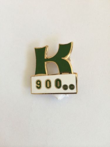 Kawasaki  900 cc motorcycle pin badge  z900  z1b