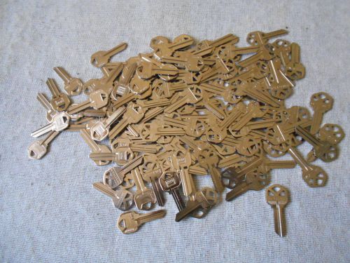 Kwikset kw1 mixed brand key blanks (130 blanks)