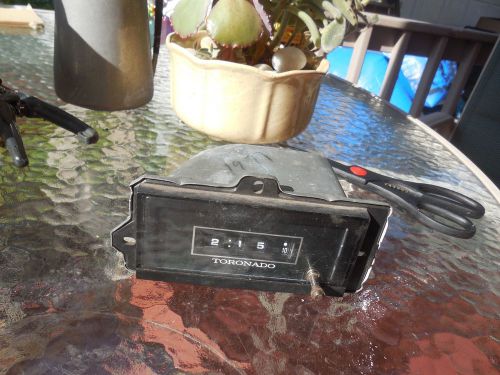 1977 oldsmobile toronado clock  nos