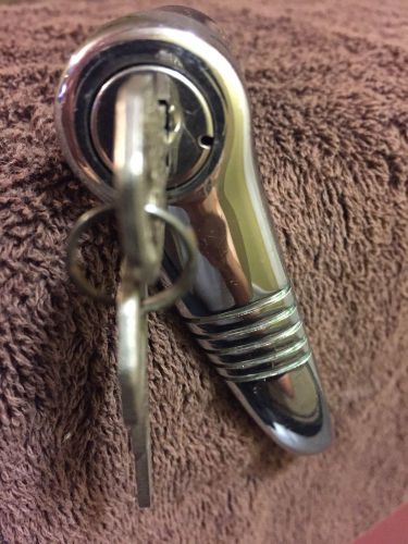 Vintage hudson trunk handle with lock cylinder 1946 47 48 nice l@@k !!!!