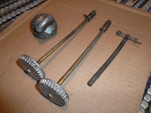 Vintage johnson seahorse 3hp outboard misc knobs and tilt pin- look