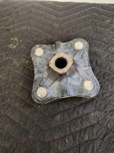 #a369 2011 kawasaki teryx 800 rear hub 49030-0561 left right fast shipping 