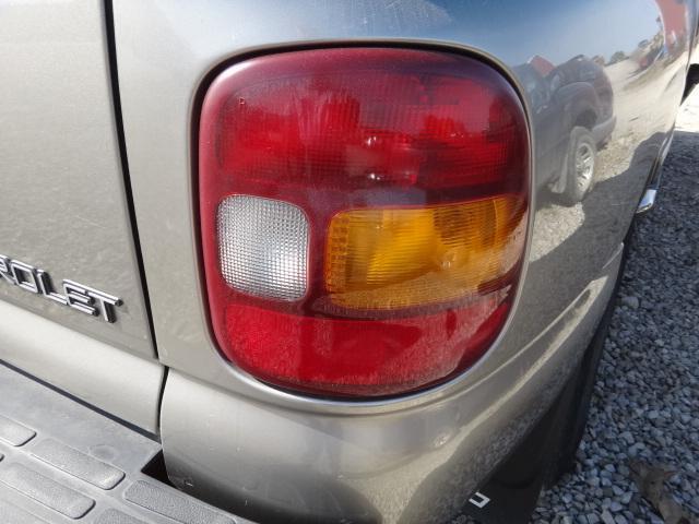 Tail light 99 00 01 02 03 silverado sierra 1500 pickup sportside, right