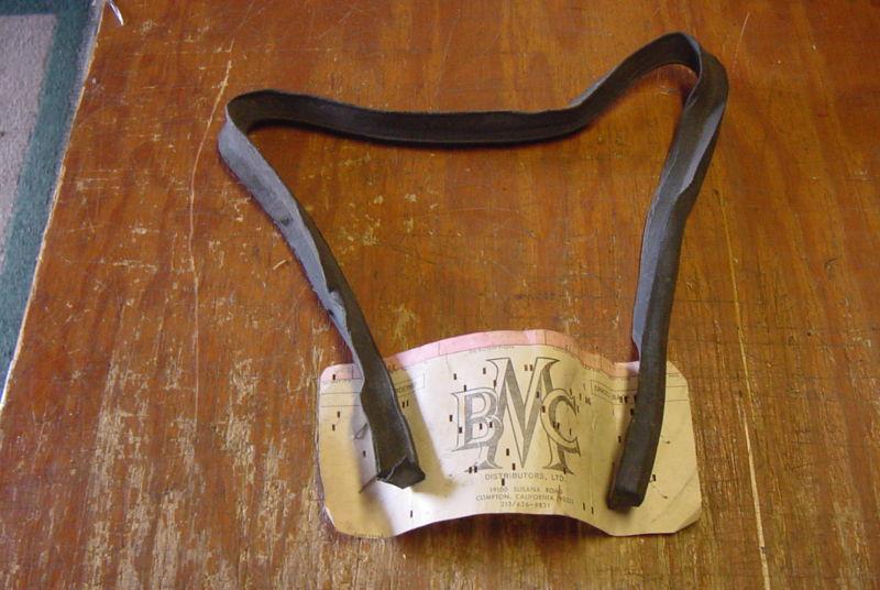 Nos rh  "b" post rubber seal jaguar xke xk-e type series i ii roadster and fhc