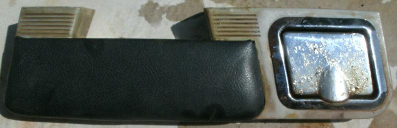 1964 64 65 66 67 chevy chevelle rear armrest base pad & ashtray lh driver oem 