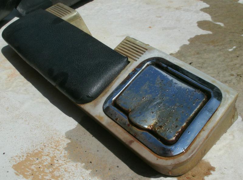 1964 64 65 66 67 Chevy Chevelle Rear Armrest Base Pad & Ashtray LH Driver OEM , US $19.99, image 2