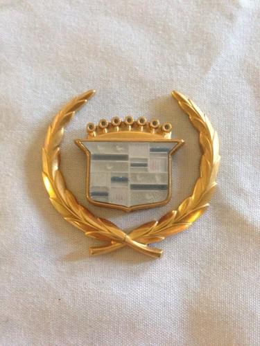 Cadillac oem gold wreath emblems oem seden deville
