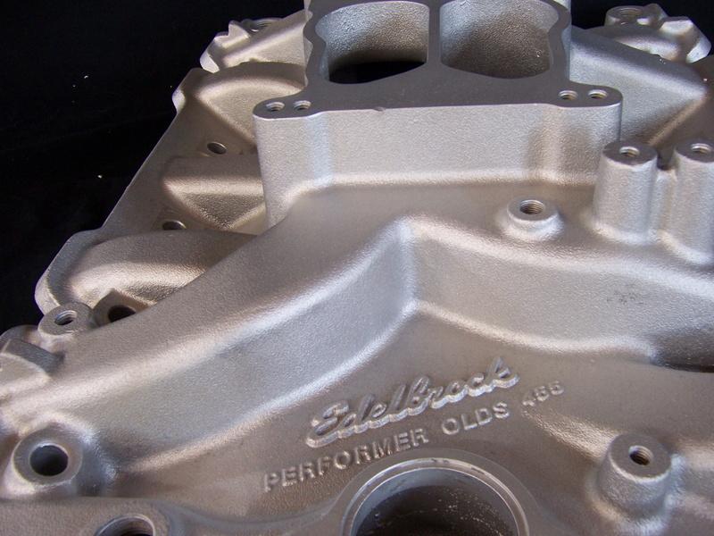 Sell Edelbrock 2151 Olds 455 Performer Intake Manifold in Dayton, Ohio