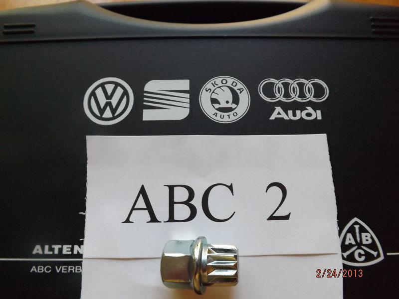 Sell VW & AUDI WHEEL LOCK KEY 2, WITH THIRTEEN SPLINES in Guyton
