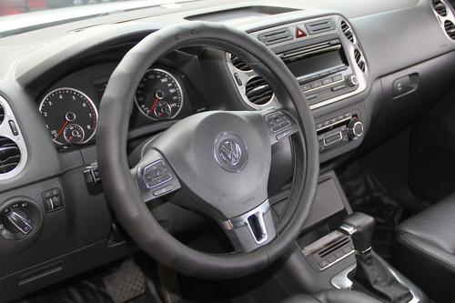 NEW CIRCLE COOL CHEVROLET 58001 LEATHER WRAP CAR STEERING WHEEL COVER WRAP BLACK, US $26.99, image 2