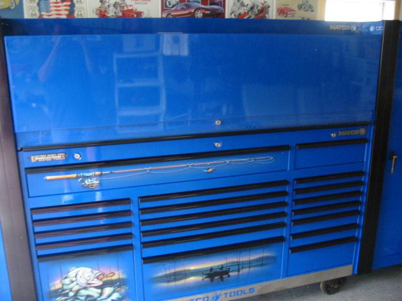 Sell Matco 6S Triple Bay Tool Box And Hutch in Rock Island, Illinois