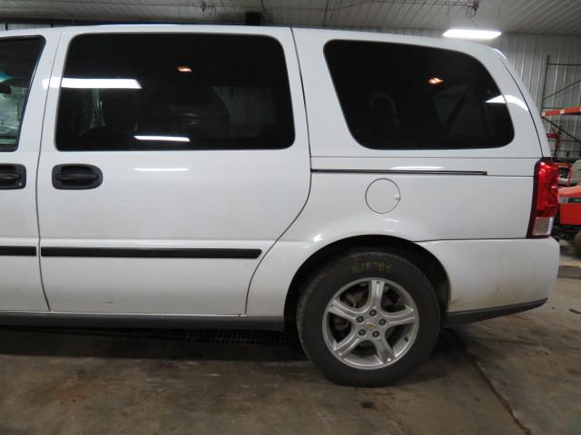 2005 chevy uplander rear or back door left 2469384