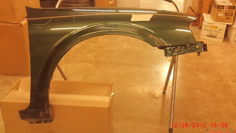 (#281) 00-01 nissan maxima rh front fender.oem used in good condition