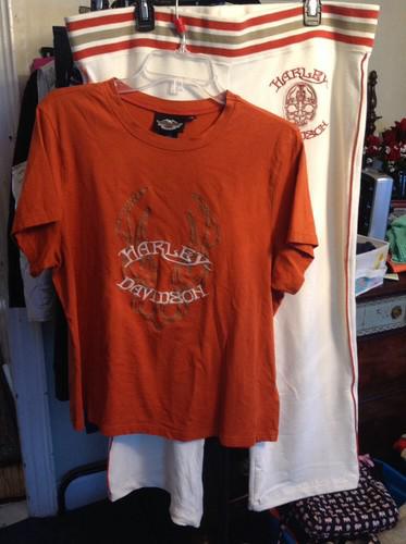 Ladies harley davidson 1w outfit, sweatpants and matching tshirt