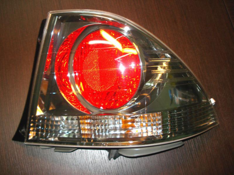 Jdm toyota lexus altezza is200 rs200 sx10 gxe10 rear right tail light 