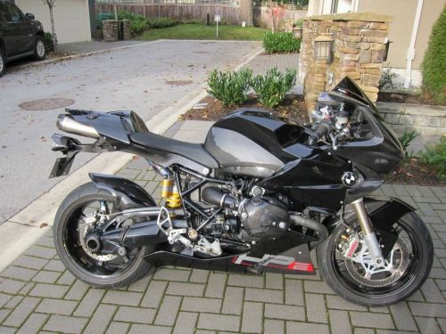 Custom motorcycle paint job for racing bmw hp &amp; full body racers, your parts