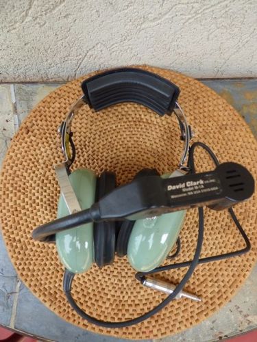 David clark h3530 aviation/ground headset with m-1a mic --like new-p/n 12508g-34