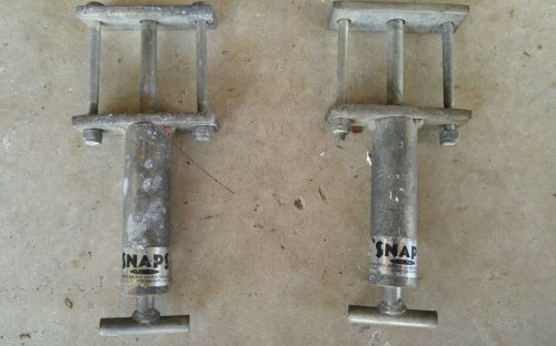 Rv fifth wheel jack stand pins