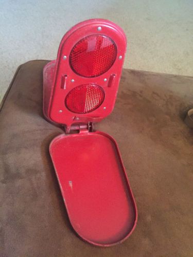 Miro flare model 20 emergency portable  safety roadside hazard reflector