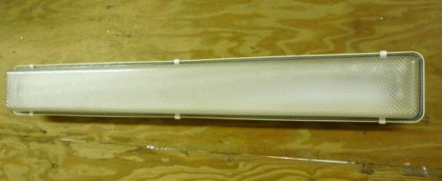 Wf harris lighting model rs 50" long fluorescent light 120vac clear prism